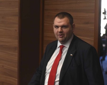 Пеевски: Ако дерогацията не падне, значи Путин е взел властта в България