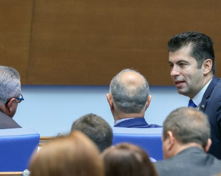 Петков: Отбранителната ни стратегия е да модернизираме армията с технология от 21 век