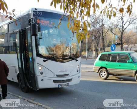 Шофьор от градския транспорт в Пловдив блъсна ученик на пешеходна пътека