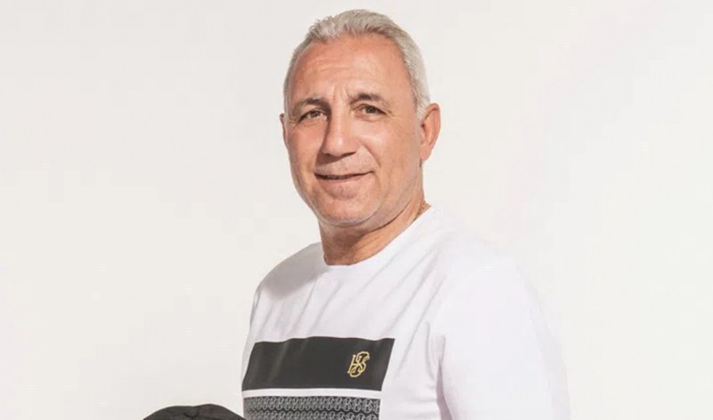 Най-успешният български футболист Христо Стоичков се завръща в родния Пловдив