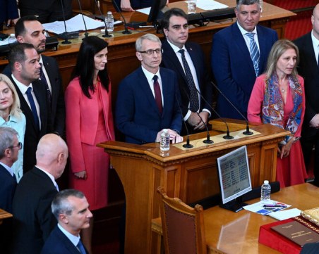 Кабинетът „Денков” оцеля след втория вот на недоверие, БСП поиска прегласуване