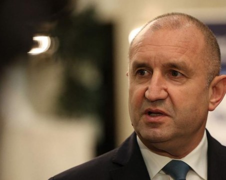 Румен Радев няма да освободи шефа на ДАНС