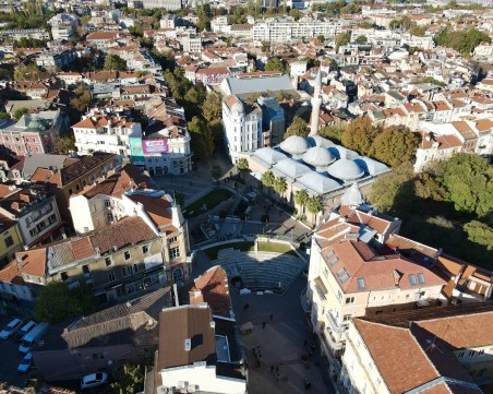 Температурите в Пловдив започват да падат, очакват се и превалявания