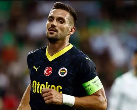 Душан Тадич: В Сърбия е нормално президент на даден клуб да спи с жената на капитана