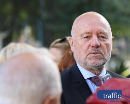 Тагарев пред Euractiv: Българската армия е отслабена от руската дезинформация