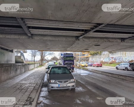 Този уикенд: Ограничават преминаването на автомобили в подлеза на УХТ заради ремонт