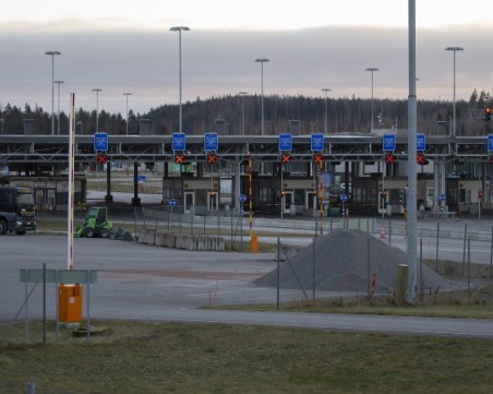 Половината гранични пунктове между Финландия и Русия са затворени