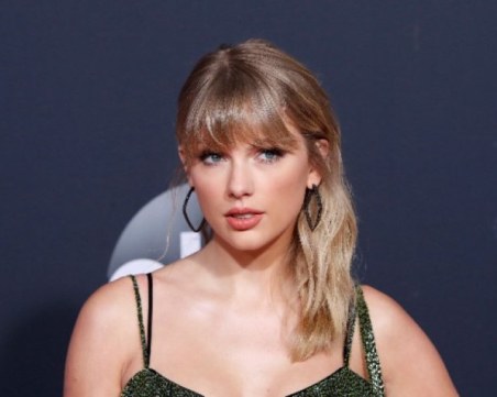 Фенка на Тейлър Суифт почина преди концерта ѝ в Рио, певицата отложи шоуто