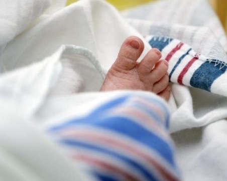 28 недоносени бебета са прехвърлени от Газа в Египет
