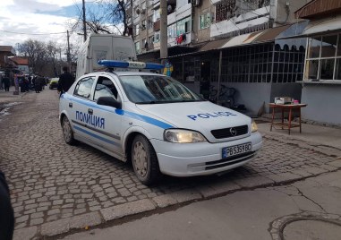 Арестуваха четирима души след междусъседски скандал в квартал Столипиново На