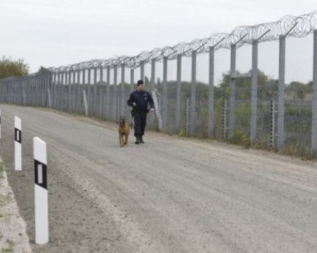 Вътрешният министър на Сърбия: 95% от мигрантите идват от България и РСМ