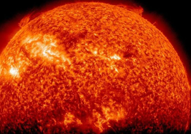 Според учени които наблюдават космическото време на Слънцето се е