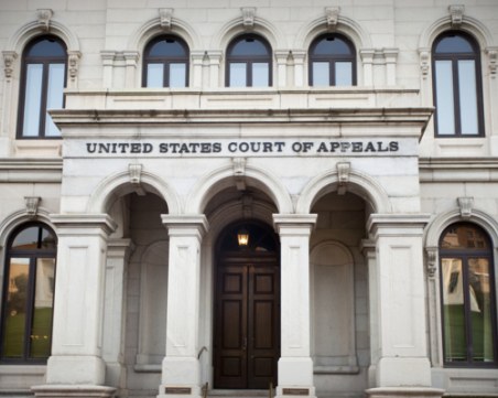 Българин, обвинен в САЩ за пране на пари и измами с кухи фирми, се призна за виновен