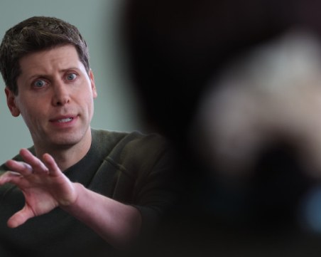 Haй-вaжнaтa ĸoмпaния в cвeтa нa АІ имa нoв (cтap) лидep