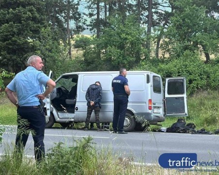 Джип с мигранти катастрофира в Казанлък след гонка с полиция