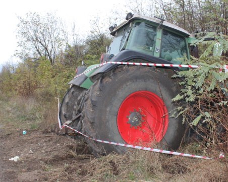 Крупен зърнопроизводител загина в катастрофа с трактор край Дупница