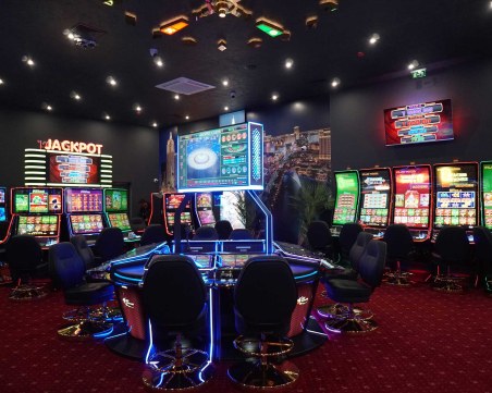 Пловдивчанин грабна голяма джакпот награда от игрална зала под тепетата