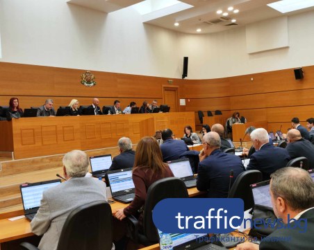 Пловдивският парламент се сформира, кметът подаде ръка към всички