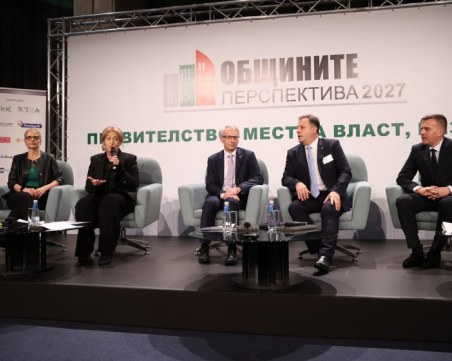 Премиерът: Няма да делим кметове по партиен признак