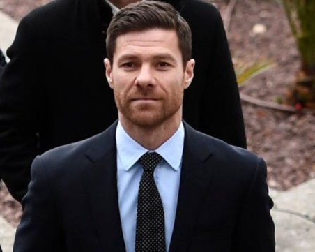 Чаби Алонсо може да поеме Байерн Мюнхен през лятото