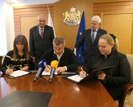 За първи път „Напоителни системи