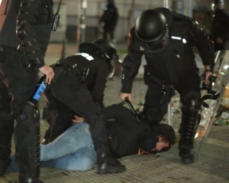 Криминален психолог: Полицаи от Пловдив може умишлено да са окървавили протеста срещу БФС