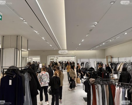 КЗК: Основните нарушения на Черния петък са с обявяването на цената