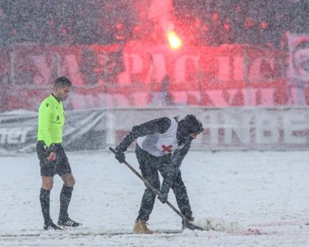 Силният сняг прекрати ЦСКА - Етър