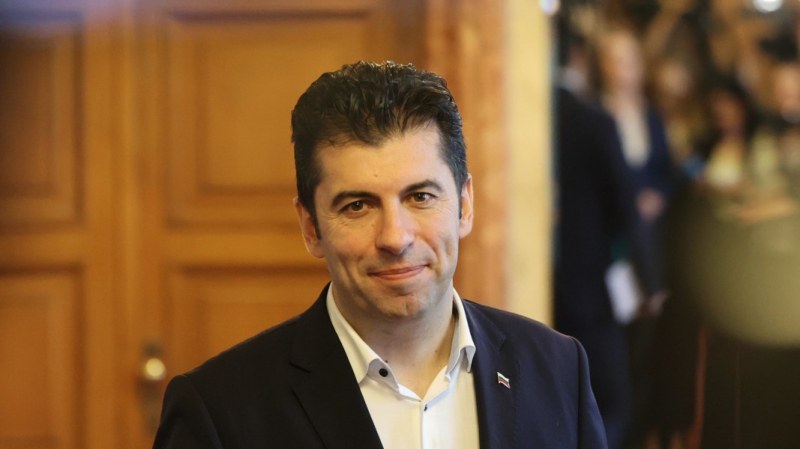 Критиките за финансовата политика на кабинета трябва да спрат, след