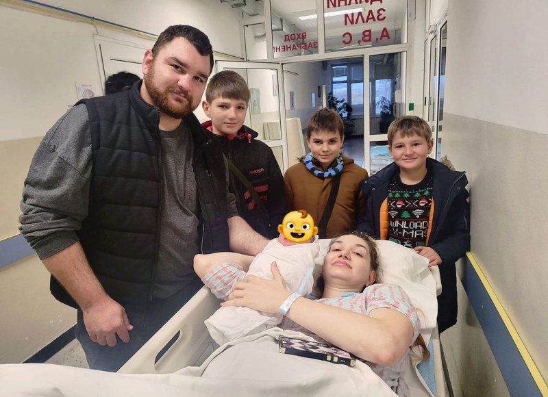 Световният шампион Александър Команов стана баща за 5 път!