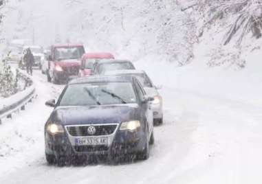 Агенция Пътна инфраструктура АПИ ще наложи санкции на снегопочистващите фирми които