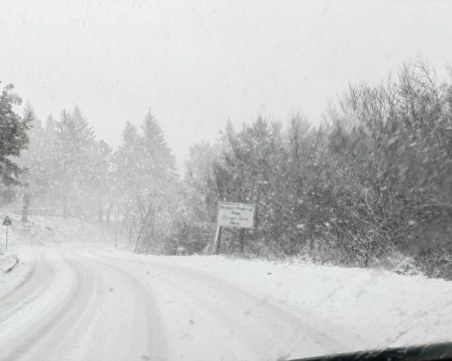 Ситуацията на Прохода Шипка се нормализира, пътното платно е опесъчено