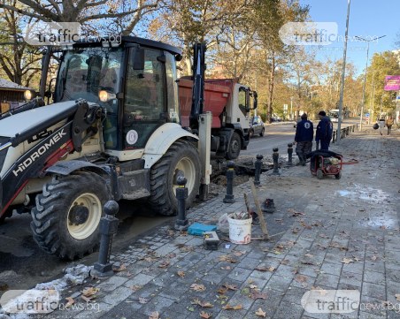 Спират движението на кръстовище в центъра на Пловдив заради ВиК авария