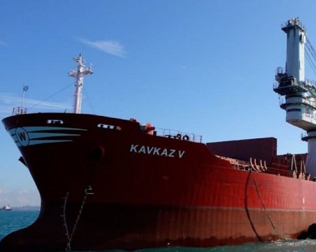 Три кораба се сблъскаха на Керченския проток заради мегабурята