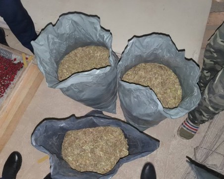 Хванаха митничар от 