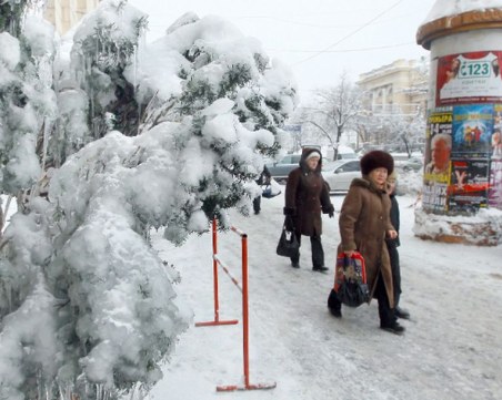 Пет са вече жертвите на студа в Украйна