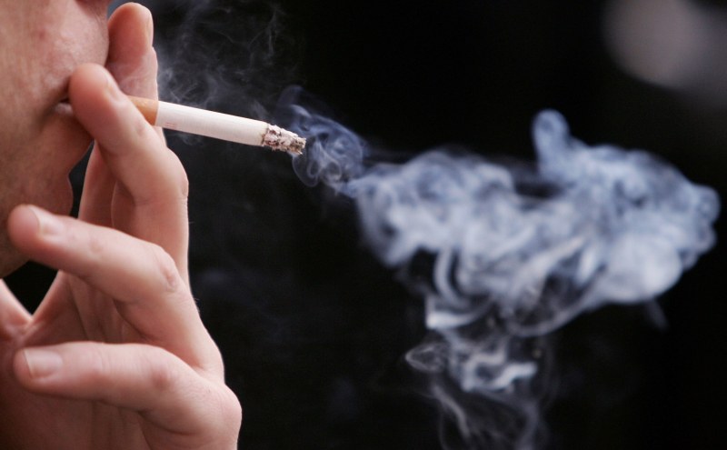 Френското правителство заяви, че ще забрани пушенето на всички плажове