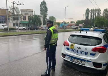 Хванаха мъж шофирал нерегистриран автомобил в Пловдив В Шесто РУ
