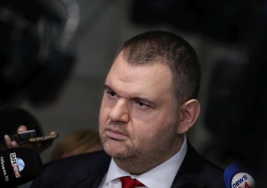 Председателят на ДСП Делян Пеевски изпрати отворено писмо до премиера Николай