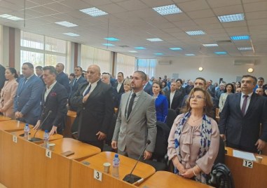 При шестия опит общинските съветници в Пазарджик избраха свой председател
