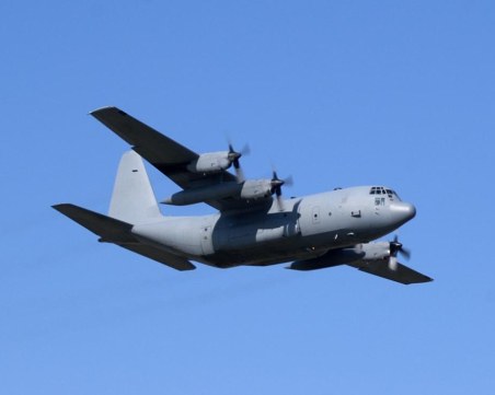 Американски военен самолет падна в океана близо до Япония