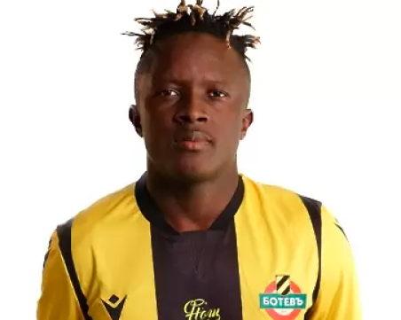 Заради изнасилване и наркотици: Футболист на Ботев ще бъде обявен за международно издирване