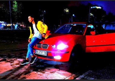 Младежи продължават да дрифтят автомобилите си по улиците в Столипиново