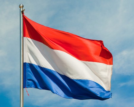 Нидерландия е обвинена в съучастие във военни престъпления