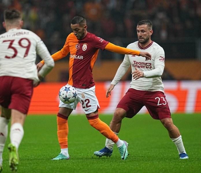 Зрелище в Истанбул намали шансовете на Юнайтед за продължаване в ШЛ