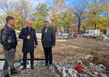 Реконструкцията на Дондуковата градина в Пловдив върви по план В