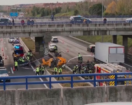 Хеликоптер се разби на околовръстния път в Мадрид, има ранени