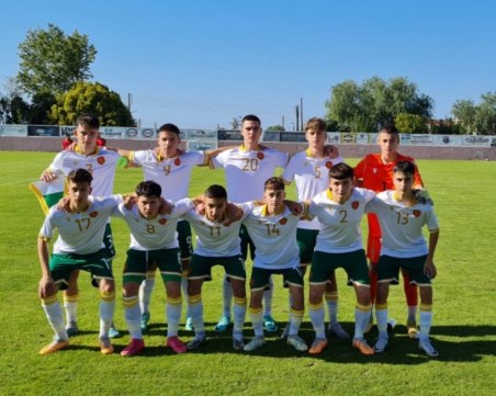 Юношите на България до 15г. разгромиха Сан Марино