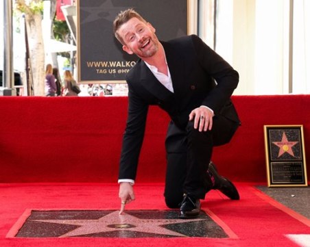 Маколи Кълкин вече има звезда на Алеята на славата