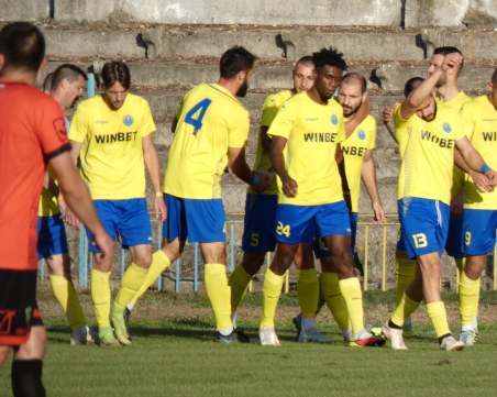 Марица взе глътка въздух и записа първа победа от близо месец